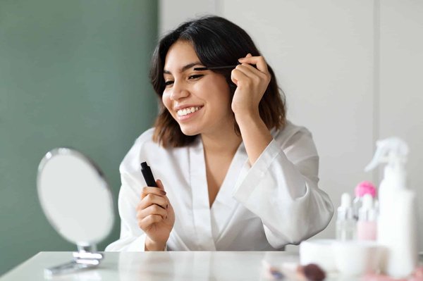 Comment choisir le mascara idéal pour des cils volumineux et courbés ?